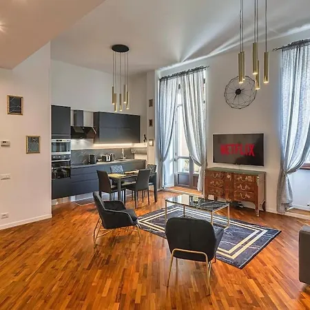 Luxury דירה